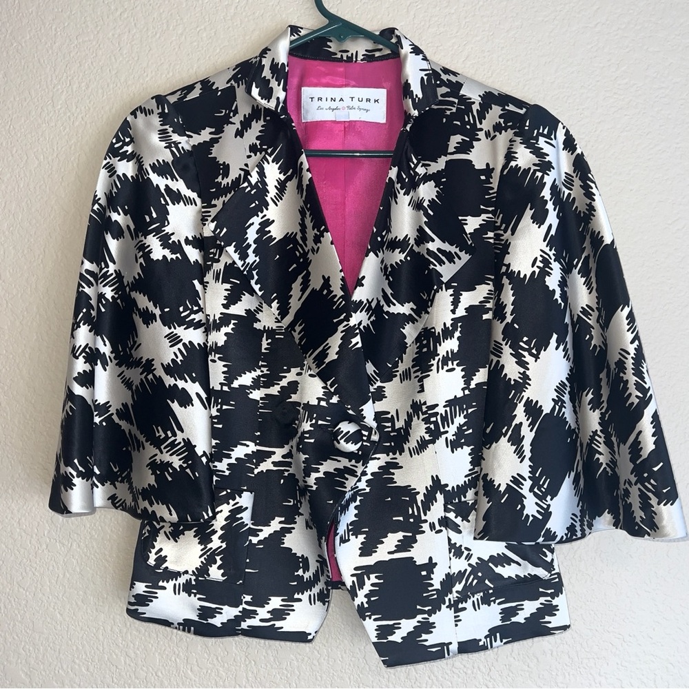 Trina Turk Black and Cream Blazer with Abstract Pattern Sz 6